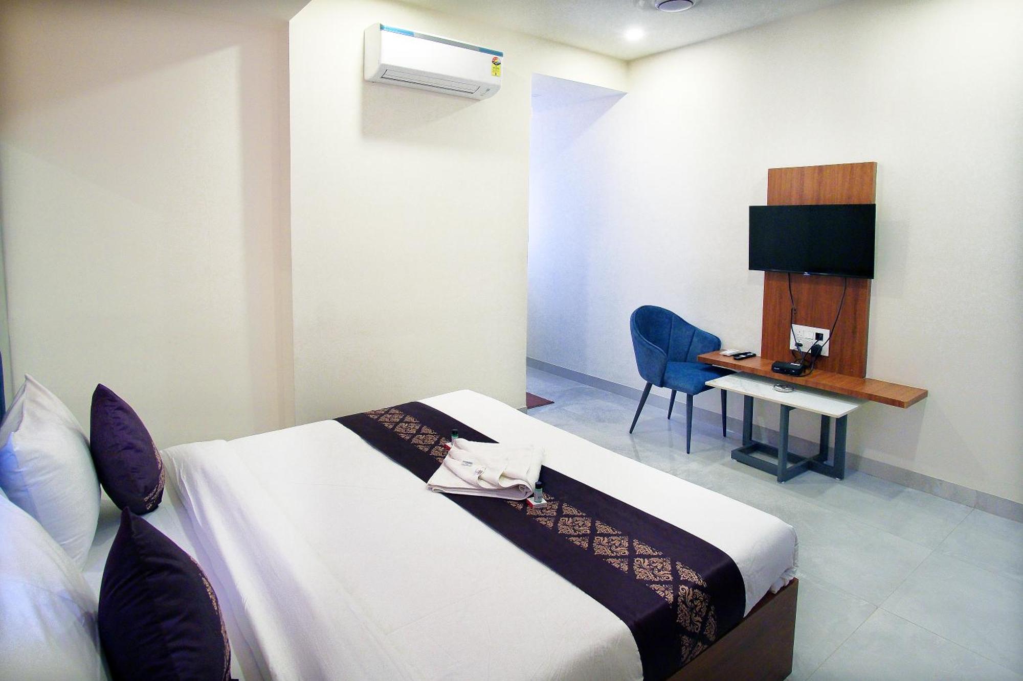 Hotel The Marion Nashik Exterior foto